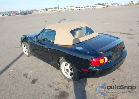 1999 Mazda Mx-5 Miata Leather Pkg/Popular Equipment Pkg/Sports Pkg/Touring Pkg from USA, damaged, VIN JM1NB3533X0131941